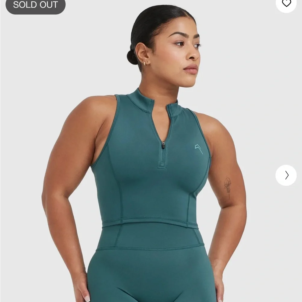 NWT Oner Active TIMELESS HALF ZIP CROP TANK Marine Teal - Picture 1 of 6
